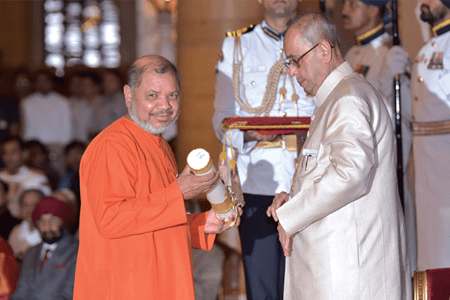 SWAMI TEJOMAYANANDA - Chinmaya Vidyalaya, Koramangala